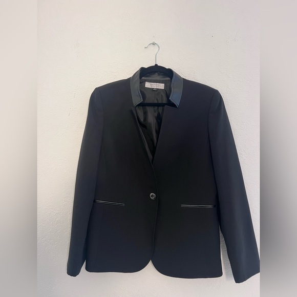 Jacket - Picture 1 of 7